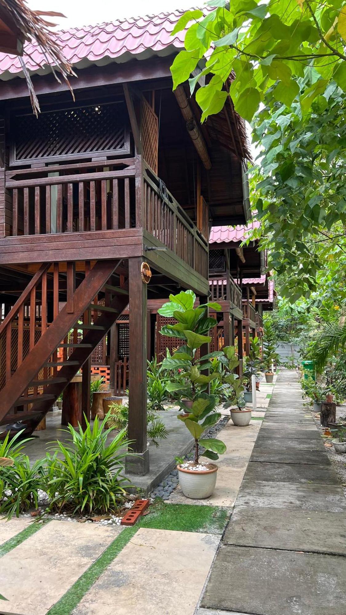 Golden Chenang Village Pantai Cenang  Εξωτερικό φωτογραφία