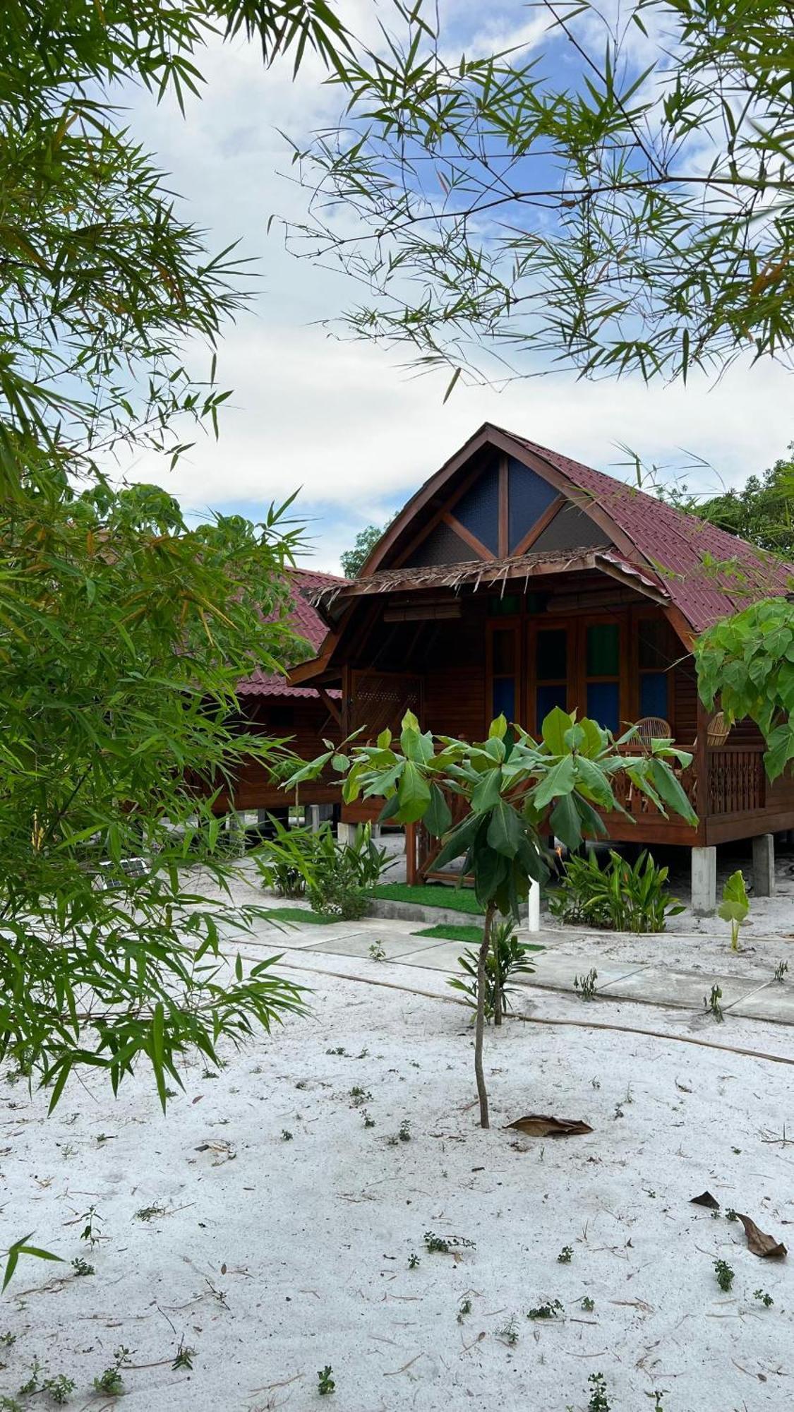 Golden Chenang Village Pantai Cenang  Εξωτερικό φωτογραφία